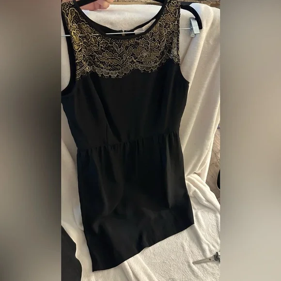 Women's Ann‎ Taylor LOFT Dress Black Gold
Appliqué Lace size 6- New with tags - Picture 5 of 11